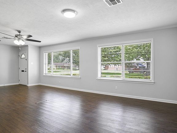 3rd image of 4109 Bayou Rd