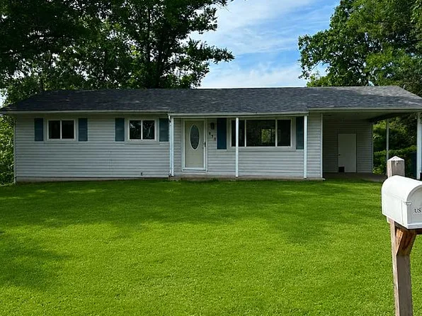 450 Hillcrest Dr, Bourbon, MO 65441