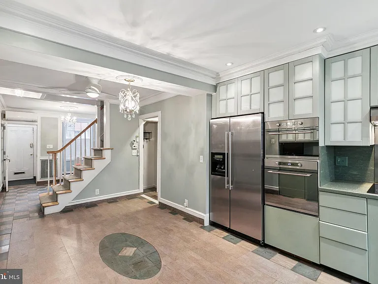 423 S Carlisle St — Photo 8