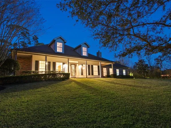 3315 E Bayou Dr, Shoreacres, TX 77571