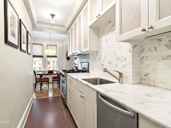 2nd image of 325 E 79th St APT 15C