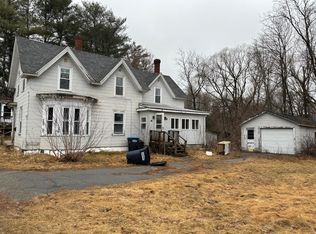 81 Pine St, Old Town, ME 04468