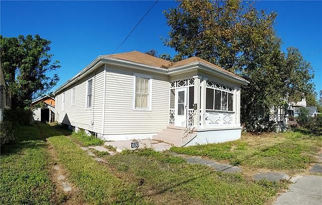 1st image of 1830 Independence St