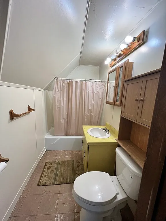 1 bed, 700 sqft, $1,800 — Photo 4