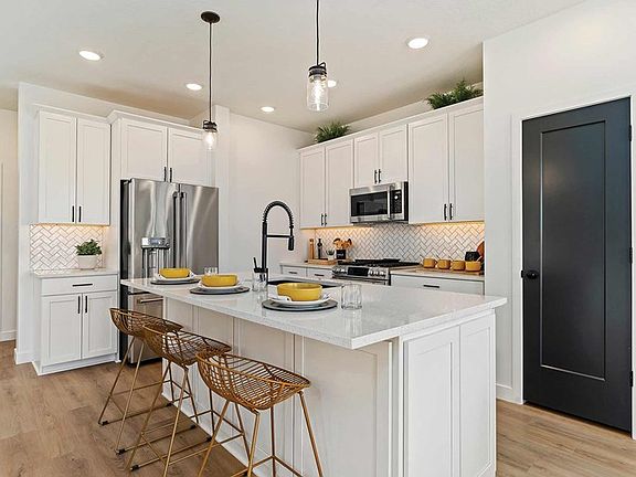 The Willoughby - Kitchen