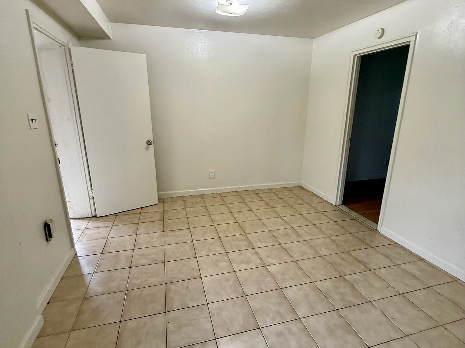1 bed, $2,600 — Photo 2