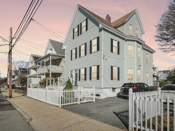 39-41 Kinsman St, Everett, MA 02149