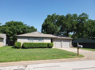 5518 Sarasota Dr, Arlington, TX 76017
