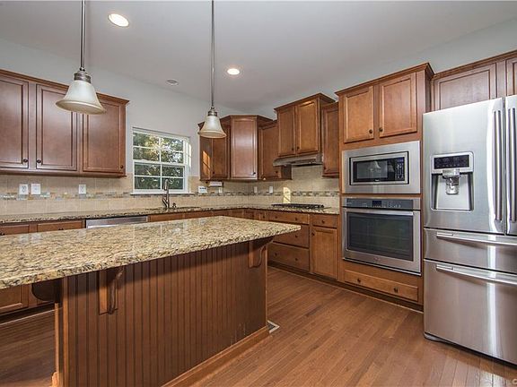 5th image of 14406 Glenmorgan Dr