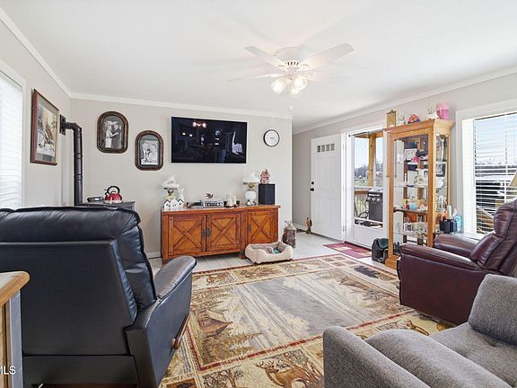 5th image of 1885 Snake Hollow Rd