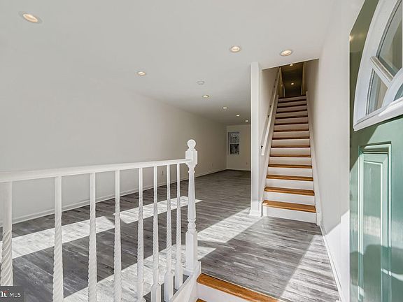 5th image of 1006 E 20th St