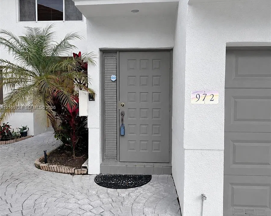 972 NW 92nd Ter