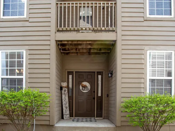 408 Eisenhower Rd, Baldwin City, KS 66006