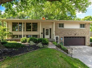 2807 17th Street Pl, Moline, IL 61265