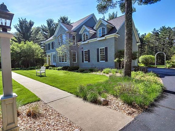 2nd image of 5810 Ashbury Dr