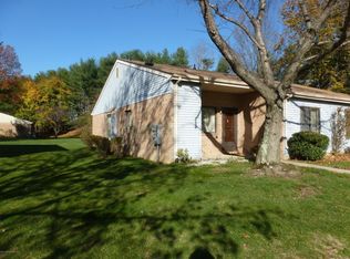 235 Medford Ct UNIT A, Manalapan, NJ 07726