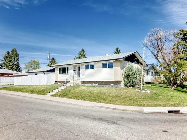 5104 W Marshall Rd NE, Calgary, AB T2A 2Y9