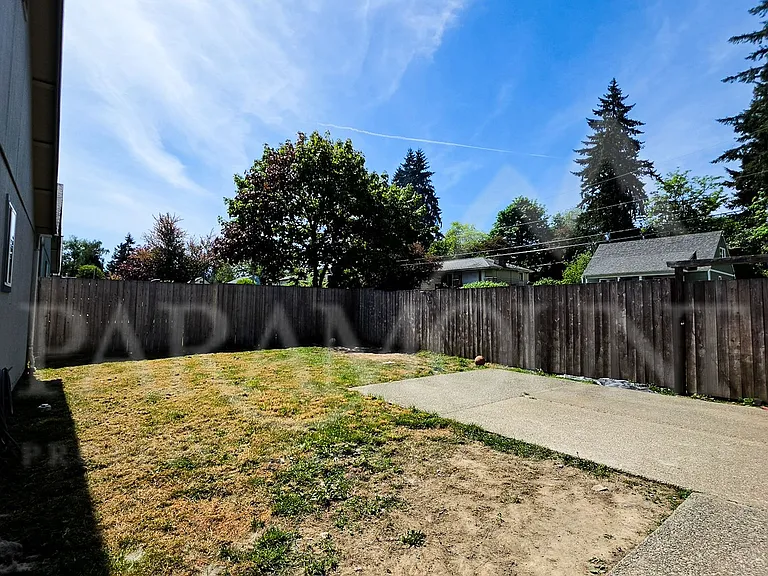 515 Forest Park St — Photo 13