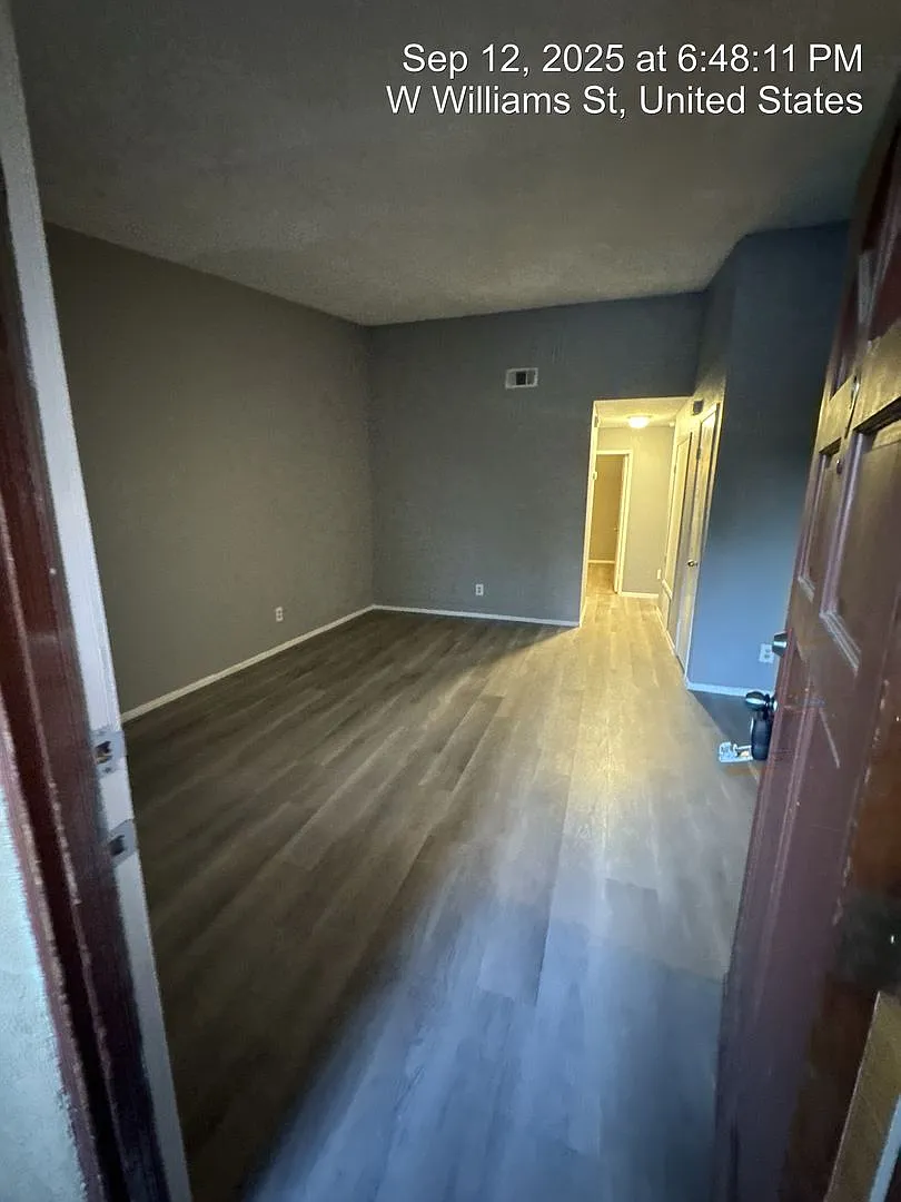 Banning Apartments — Photo 1