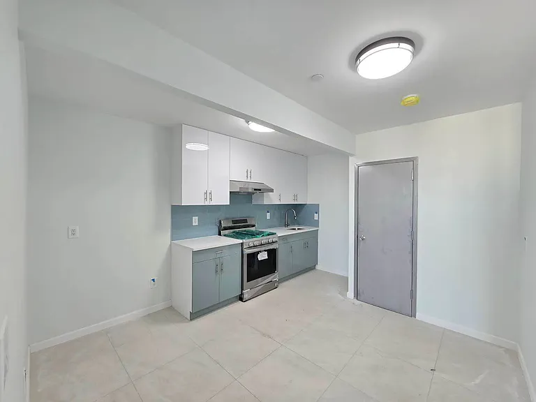 7910 4th Ave #2R — Photo 7