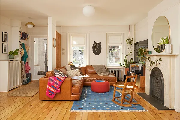 Sold by Compass | media 3