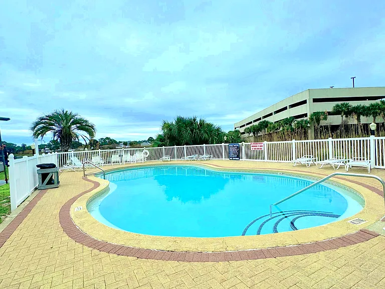 301 Lullwater Dr #301 — Photo 11