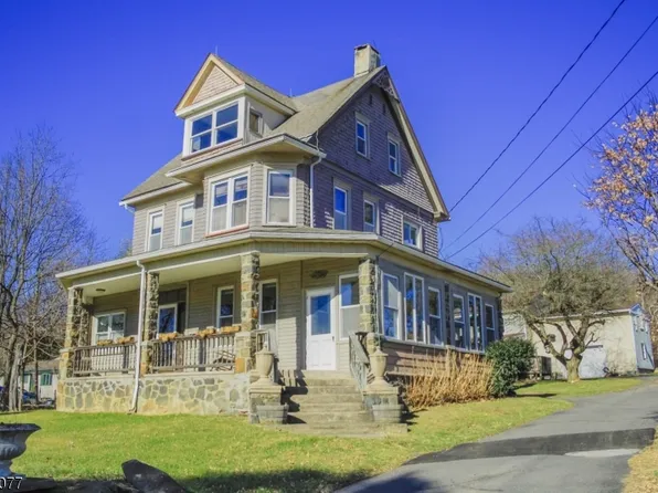 327 Liberty Rd, Lopatcong Twp., NJ 08886