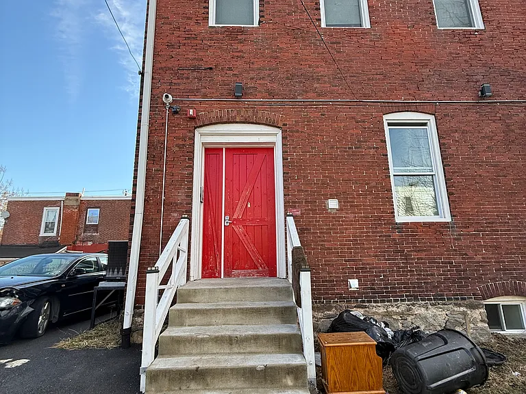 537 N 64th St #1 — Photo 23