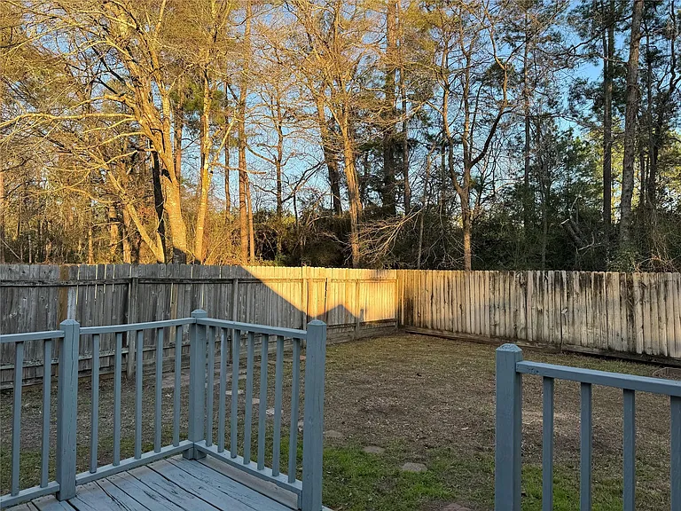 4006 Hunnington Dr — Photo 8