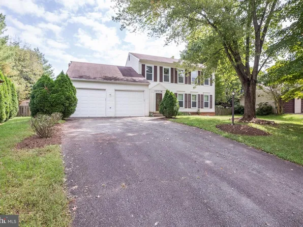 10136 Yorktown Dr, Great Falls, VA 22066
