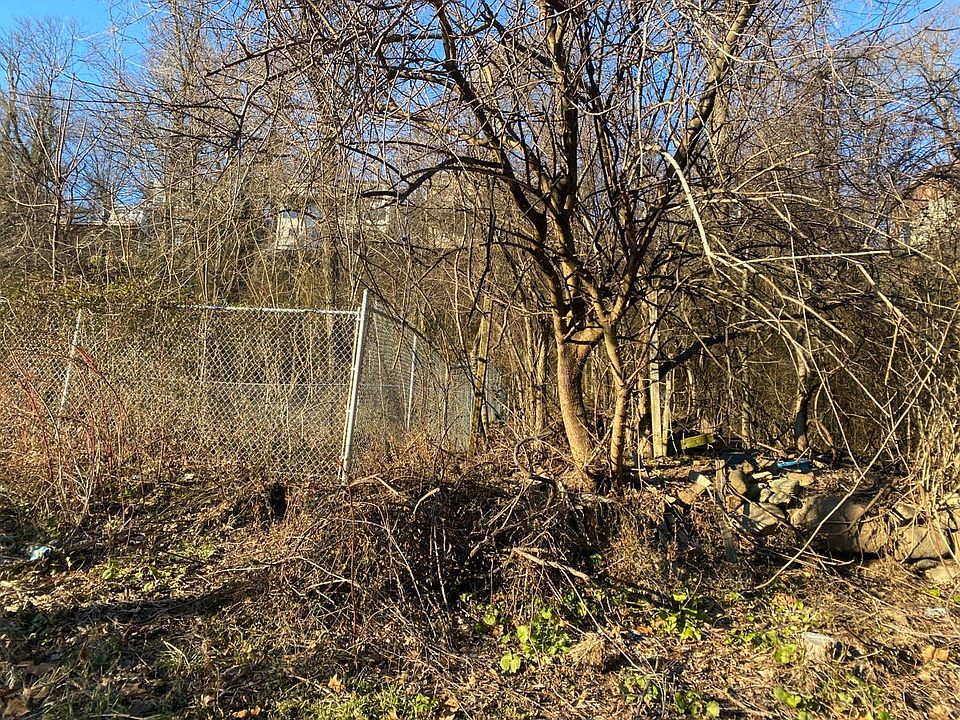 2nd image of 291 Nugent St