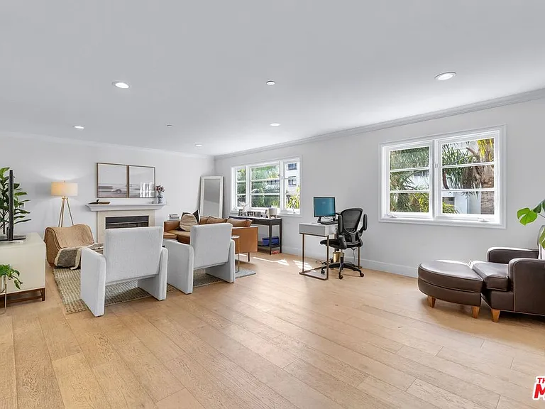 11842 Darlington Ave #201 — Photo 3