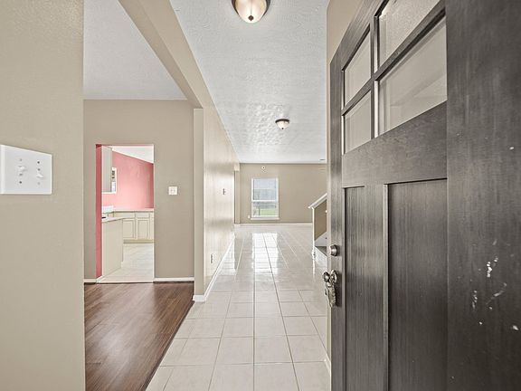 3rd image of 3927 Teal Run Place Court