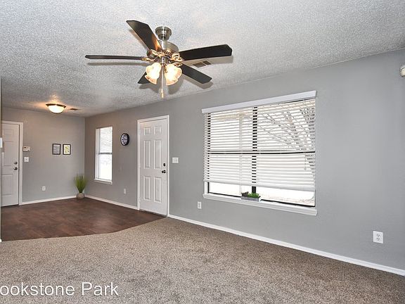 4th image of 712 E Pershing Ave #712P