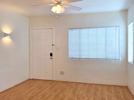 2415 Arizona Ave, Santa Monica, CA