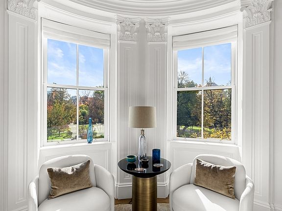 3rd image of 89 Beacon St #Penthouse