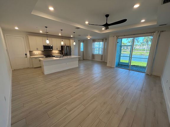 5th image of 26300 Coco Cay Cir #103