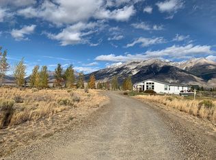 5894 W 5400 N, Mackay, ID 83251