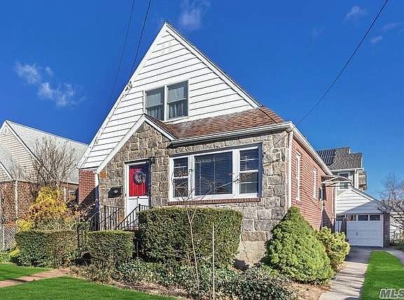 2nd image of 812 Terrace Blvd