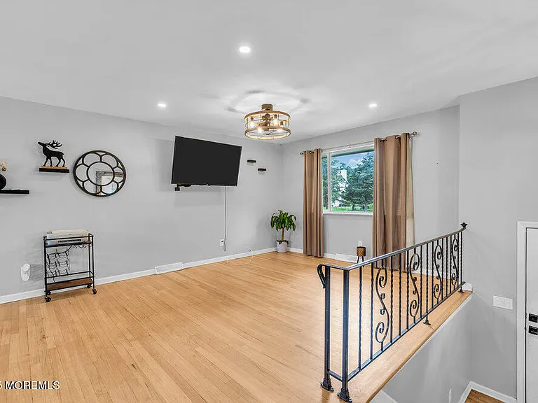 624 Fort Plains Rd — Photo 3