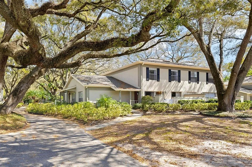2 bed, 1.5 bath, 1104 sqft, $1,850 — Photo 1