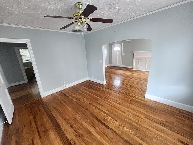 1001 B Ave — Photo 11