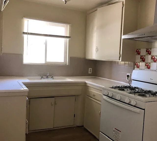 7468 Magnolia Ave #A — Photo 9