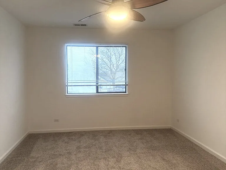 327 Wildberry Ct #D2 — Photo 12