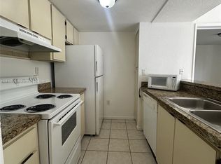 7125 NW 186th St APT B208, Hialeah, FL 33015