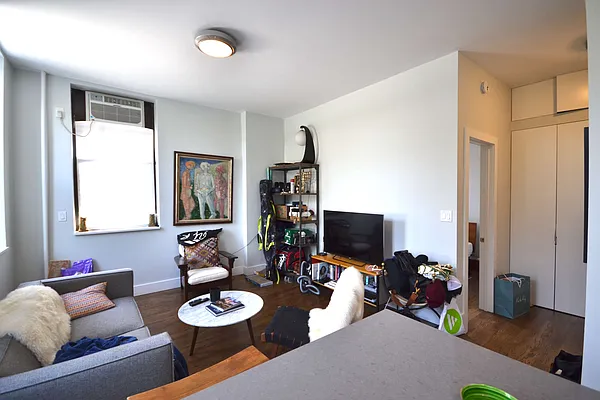 Rented by Bold New York | media 9