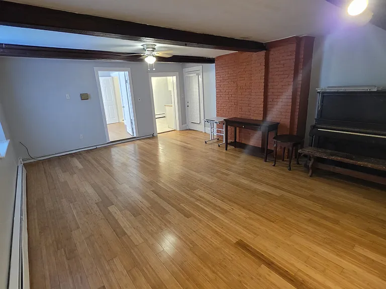 35 Baltimore St #B — Photo 1