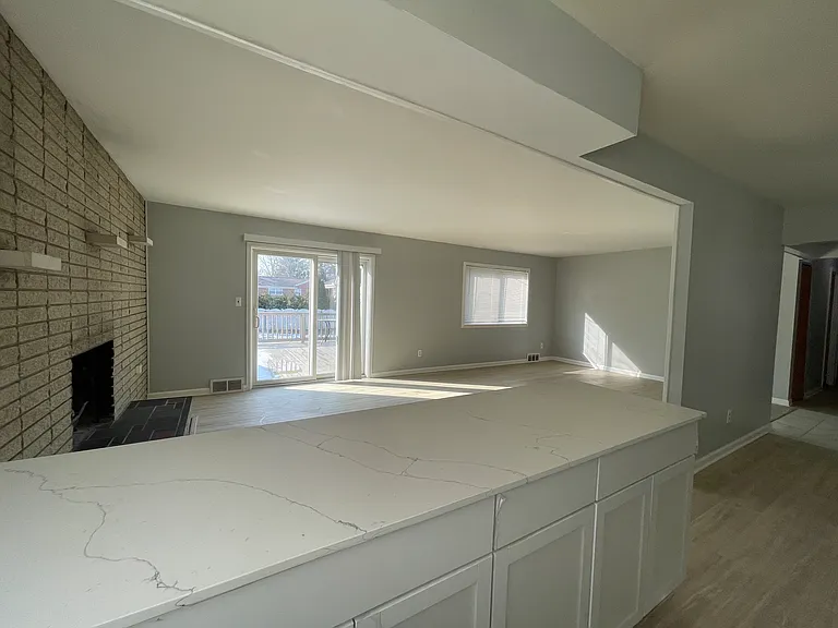 28439 Wexford Dr — Photo 14