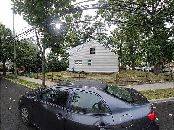 2nd image of 259-18 80th Ave