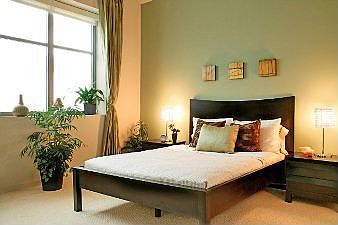 Bedroom :: 1001 46th St. #302